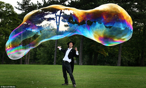 Briton Sets World Record For Biggest Bubble